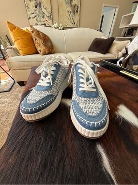 Universal Thread Platform Sneakers - Sz 8.5 *Like New*